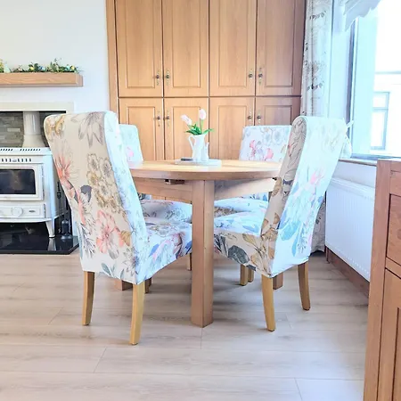 The Brae Holiday home Burnfoot